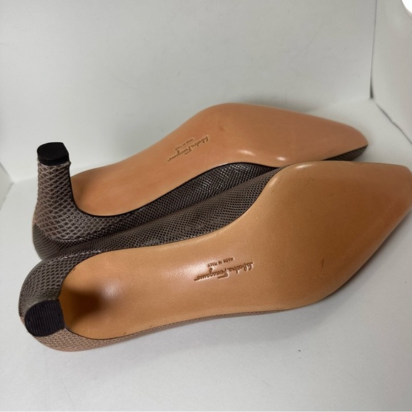 New Never Worn Salvatore Ferragamo Snakeskin Pumps Heels Leather Made Italy 8.5 - Picture 13 of 14